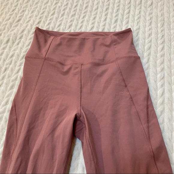 Girlfriend Collective Crop Leggings - Picture 3 of 10